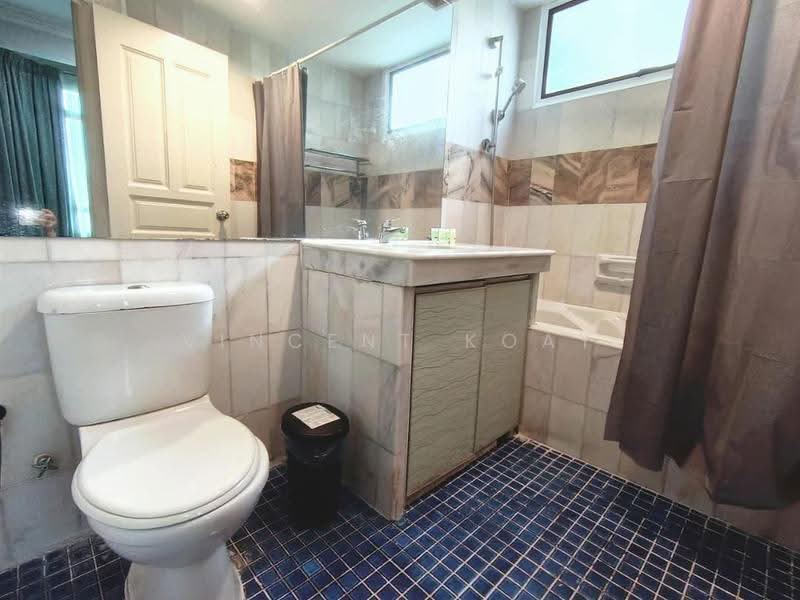 Soho for Rent in Bayan Lepas (Penang) - Vincent Koay - Bathroom - PropertyGuru.com.my