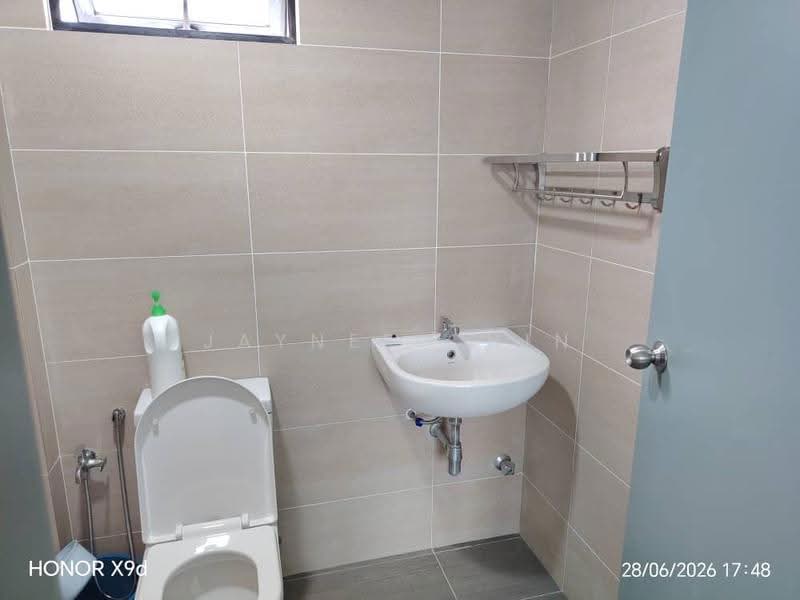 Kediaman Servis untuk Disewa di Parkland Residence - Jaynee Chin - Bathroom - PropertyGuru.com.my