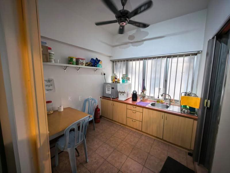 Retail Office for Rent in SS2 (Petaling Jaya) - Kerry Tam - Kitchen - PropertyGuru.com.my