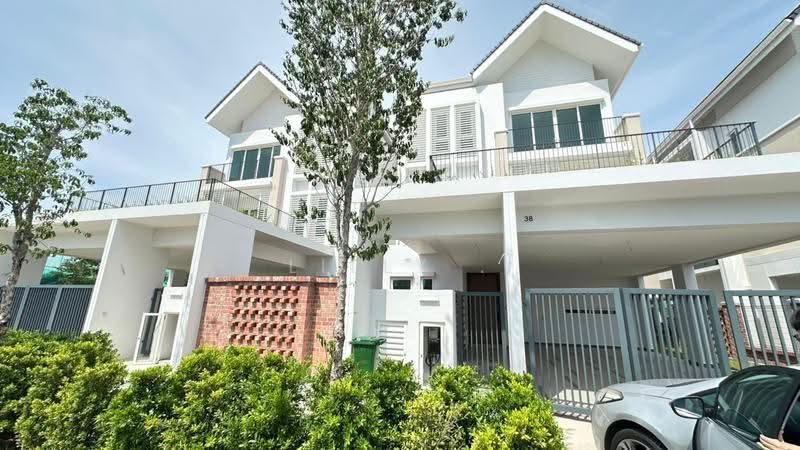 Semi-Detached House for Rent in Seri Tanjung Pinang (Tanjung Tokong) - Lilly . - Exterior - PropertyGuru.com.my