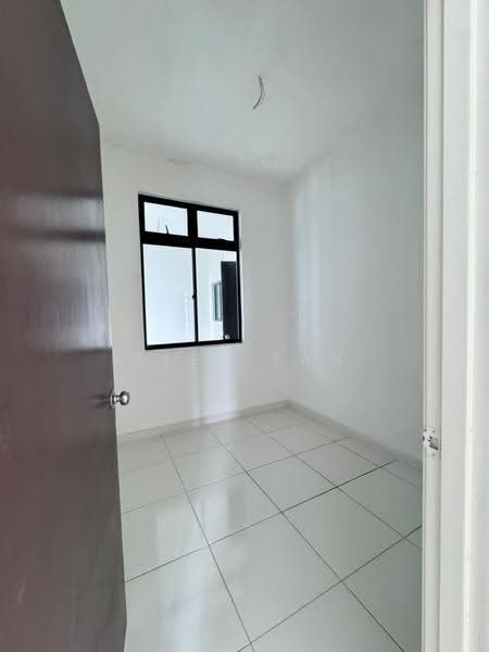 Kediaman Servis untuk Dijual di Sky Gardens Residences - ALEX TAN - Interior - PropertyGuru.com.my