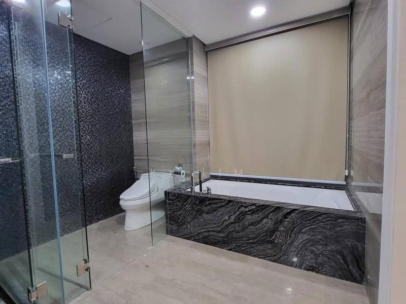 Kediaman Servis untuk Disewa di The Sentral Residences - KK Lim - Bathroom - PropertyGuru.com.my