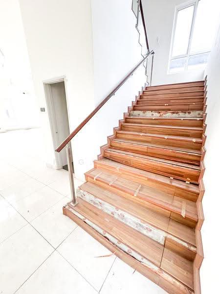 Link Bungalow for Sale in Bandar Bukit Raja (Klang) - Peggy Lim - Entrance - PropertyGuru.com.my
