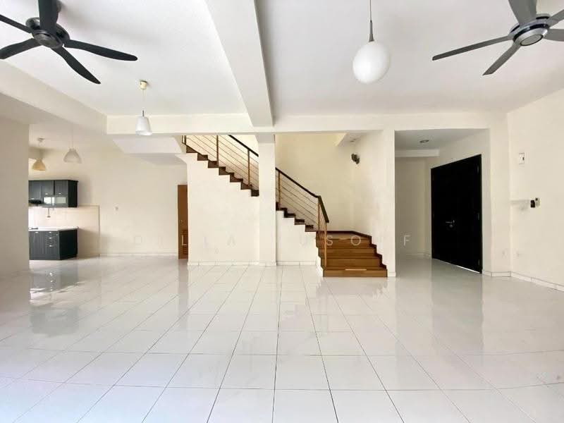 Rumah Kluster untuk Dijual di Taman Anggun (Rawang) - DILLA YUSOFF - Living Room - PropertyGuru.com.my