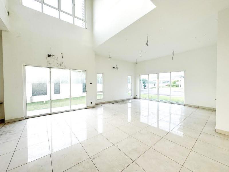 Link Bungalow for Sale in Bandar Bukit Raja (Klang) - Peggy Lim - Living Room - PropertyGuru.com.my