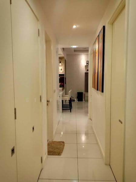 Kondominium untuk Dijual di The Veo - Stephanie . - Corridor - PropertyGuru.com.my