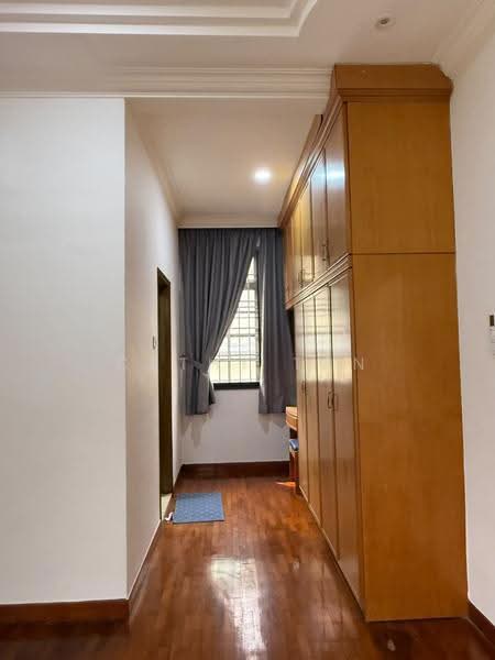 Bungalow House untuk Dijual di Bandar Putra Kulai (Kulai) - Cathy Tan - Corridor - PropertyGuru.com.my