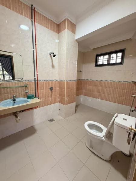 Bungalow House untuk Dijual di Bandar Putra Kulai (Kulai) - Cathy Tan - Bathroom - PropertyGuru.com.my