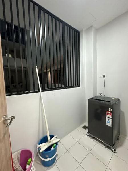 Condominium for Rent at QuayWest Residence - Shing Lam - PropertyGuru.com.my