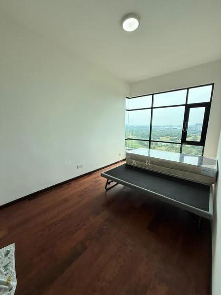 Kediaman Servis untuk Dijual di Molek Regency - Max Kan - Bedroom - PropertyGuru.com.my