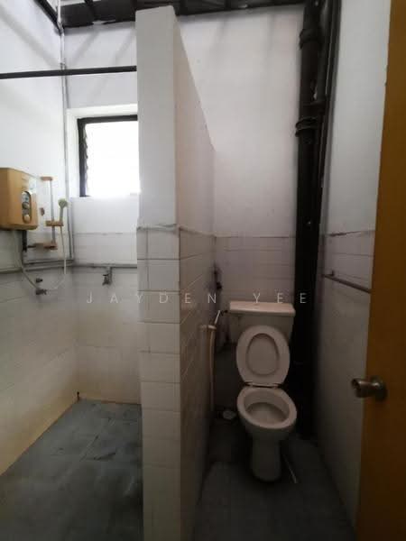 Rumah Teres 1-Tingkat untuk Dijual di Taman Overseas Union (Taman Oug) (Jalan Klang Lama (Old Klang Road)) - Jayden Yee - Bathroom - PropertyGuru.com.my