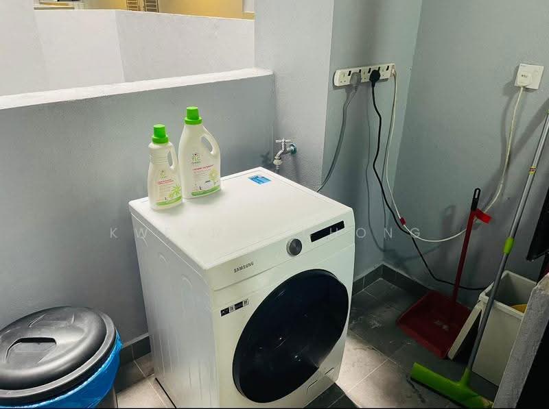 Service Residence for Sale at Majestic Maxim - Kweenie Chong - Interior - PropertyGuru.com.my