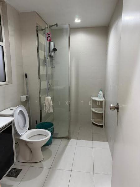 Kediaman Servis untuk Disewa di Menara U2 - Felix Teh - Bathroom - PropertyGuru.com.my