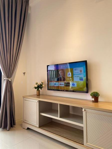 Service Residence for Rent at Piccadilly - Vivian Vooi - Living Room - PropertyGuru.com.my