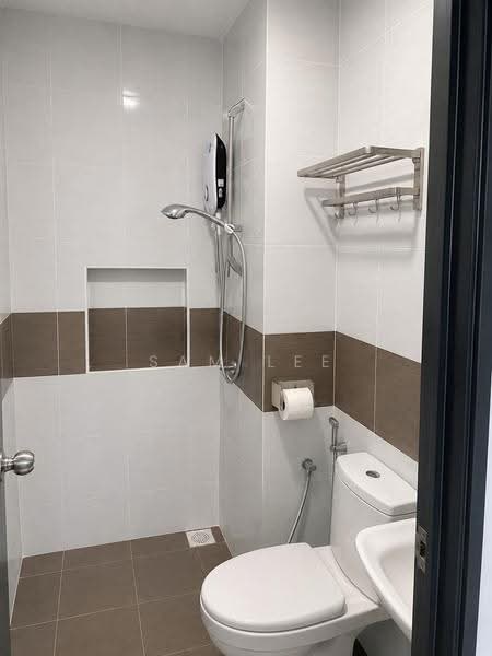 Apartment for Rent at Residensi Hijauan Lumayan - Sam Lee - Bathroom - PropertyGuru.com.my