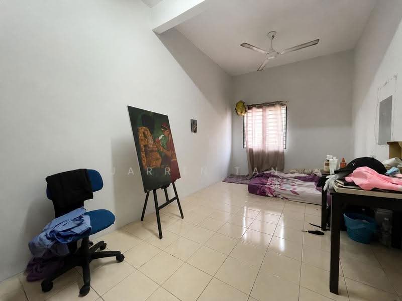 2-storey Terraced House for Sale in Kampung Jawa (Klang) - Jarren Tan - Bedroom - PropertyGuru.com.my