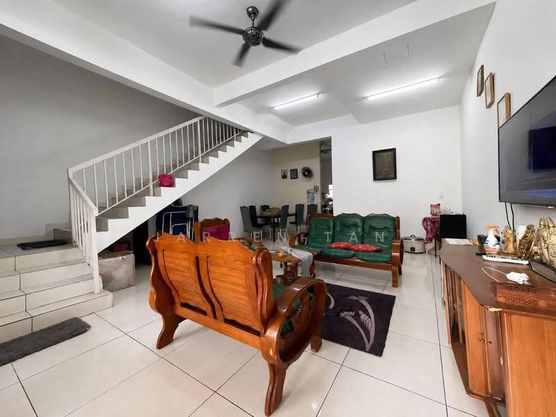 2-storey Terraced House for Sale in Kampung Jawa (Klang) - Jarren Tan - Living Room - PropertyGuru.com.my