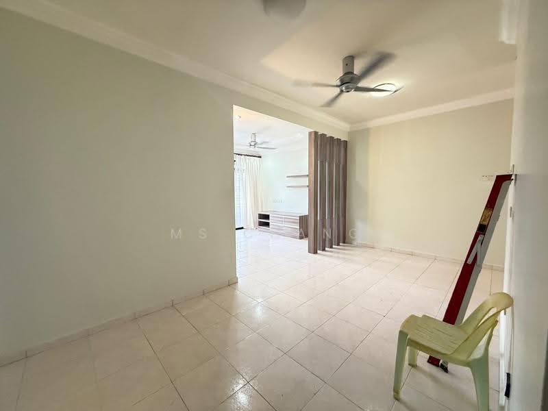 Condominium for Sale at Sunrise Garden Condominium - Ms Chang - Living Room - PropertyGuru.com.my