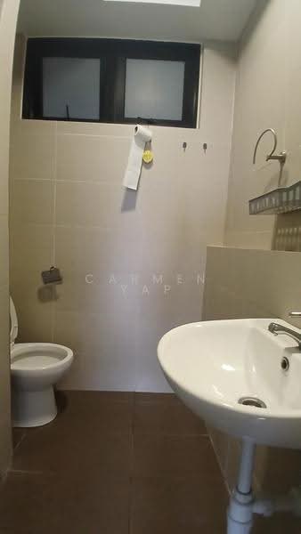 Kediaman Servis untuk Disewa di Glomac Centro Service Apartment - Carmen Yap - Bathroom - PropertyGuru.com.my