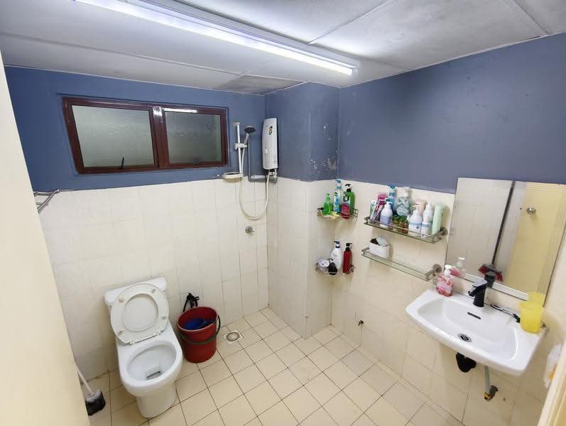 Condominium for Rent at Palm Spring @ Damansara - Sally Lee - Bathroom - PropertyGuru.com.my