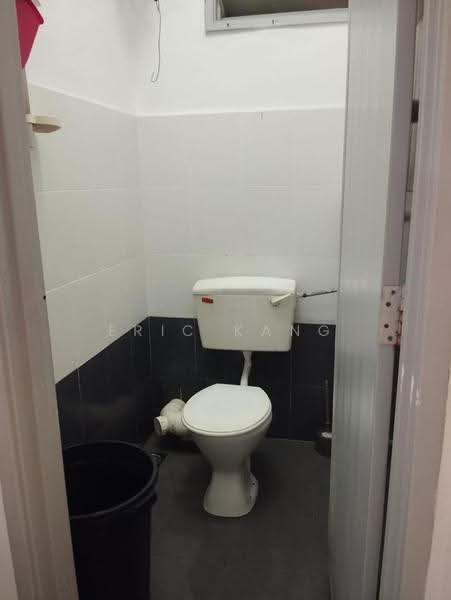 Apartment for Sale at Taman Lone Pine (Medium Low Cost) - Eric Kang - Bathroom - PropertyGuru.com.my
