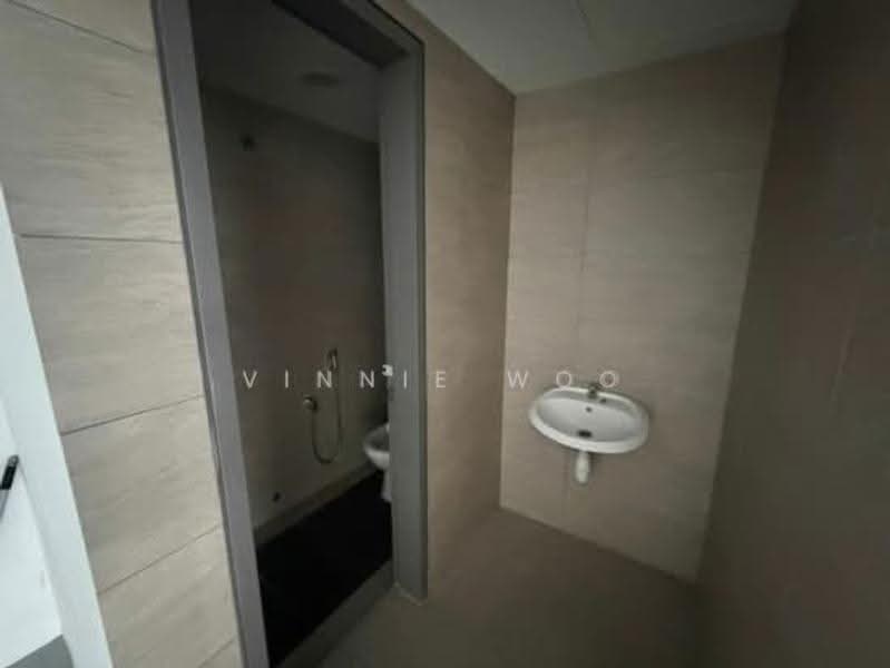 Shop / Office untuk Disewa di Shah Alam (Selangor) - Vinnie Woo - Bathroom - PropertyGuru.com.my