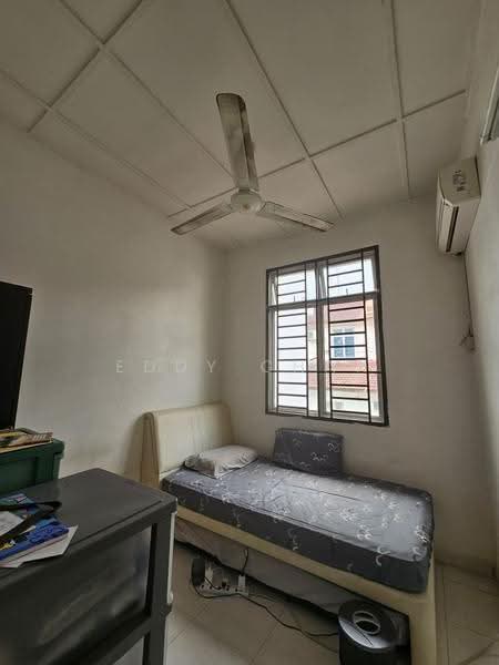 Cluster House for Sale in Taman Pulai Indah (Johor Bahru) - Eddy Chan - Bedroom - PropertyGuru.com.my