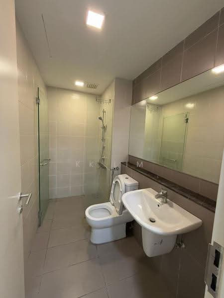 Kediaman Servis untuk Disewa di G Residence - KK Lim - Bathroom - PropertyGuru.com.my