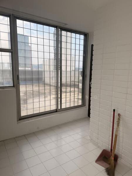 Pangsapuri untuk Disewa di Desa Rahmat (Graceland Villa) - Kaze Kang - Balcony - PropertyGuru.com.my