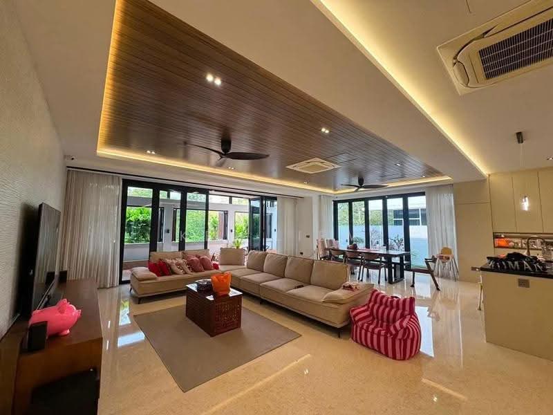 Semi-Detached House for Sale in Austin (Johor Bahru) - Ken Liew - Living Room - PropertyGuru.com.my