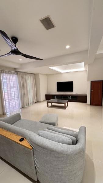2.5-storey Terraced House for Rent in Bandar Baru Sri Petaling (Sri Petaling) - Yen Lim - Living Room - PropertyGuru.com.my