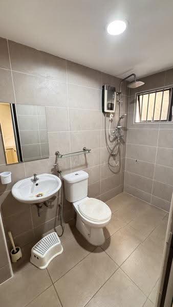 2.5-storey Terraced House for Rent in Bandar Baru Sri Petaling (Sri Petaling) - Yen Lim - Bathroom - PropertyGuru.com.my