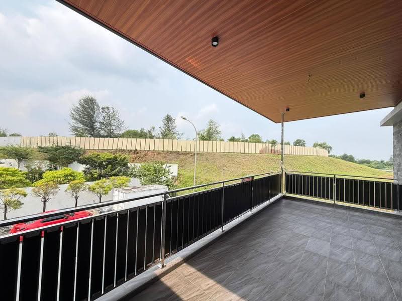 Rumah Berkembar untuk Dijual di Austin (Johor Bahru) - Hooi Yee Lee - Balcony - PropertyGuru.com.my