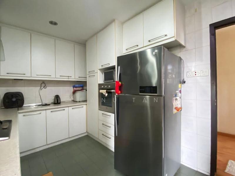Condominium for Sale at Robson Condominium - Keanu Tan - Kitchen - PropertyGuru.com.my