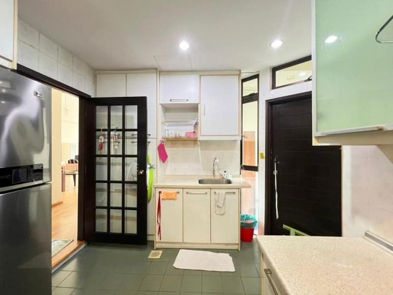 Condominium for Sale at Robson Condominium - Keanu Tan - Kitchen - PropertyGuru.com.my