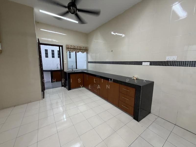 Terraced House for Sale in Bandar Sungai Long (Selangor) - Chris Lim Pek Yean - Kitchen - PropertyGuru.com.my