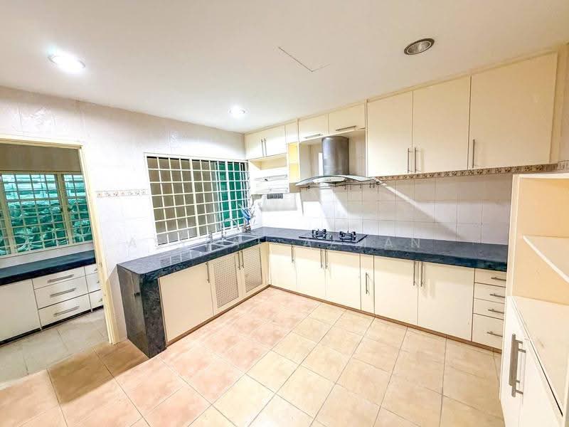 Rumah Berkembar untuk Dijual di Alam Damai (Cheras) - Asyraf Azman - Kitchen - PropertyGuru.com.my