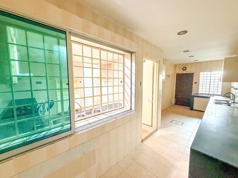 Rumah Berkembar untuk Dijual di Alam Damai (Cheras) - Asyraf Azman - Kitchen - PropertyGuru.com.my