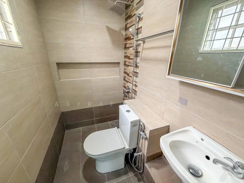 Rumah Berkembar untuk Dijual di Alam Damai (Cheras) - Asyraf Azman - Bathroom - PropertyGuru.com.my