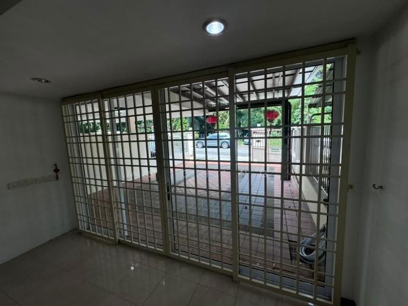 Rumah Teres 2-Tingkat untuk Dijual di Pulau Tikus (Penang) - Ms Chang - Entrance - PropertyGuru.com.my