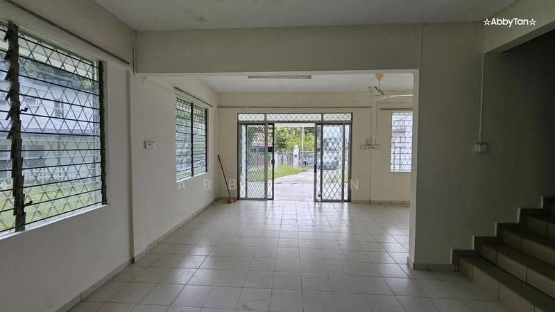 Rumah Berkembar untuk Dijual di Kota Kinabalu (Sabah) - Abby Tan - Living Room - PropertyGuru.com.my