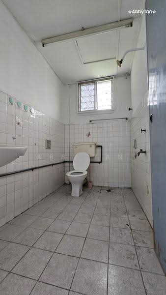 Rumah Berkembar untuk Dijual di Kota Kinabalu (Sabah) - Abby Tan - Bathroom - PropertyGuru.com.my