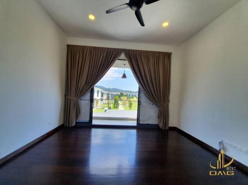 Semi-Detached House for Sale in Setia Alam (Selangor) - Ryan . - Balcony - PropertyGuru.com.my