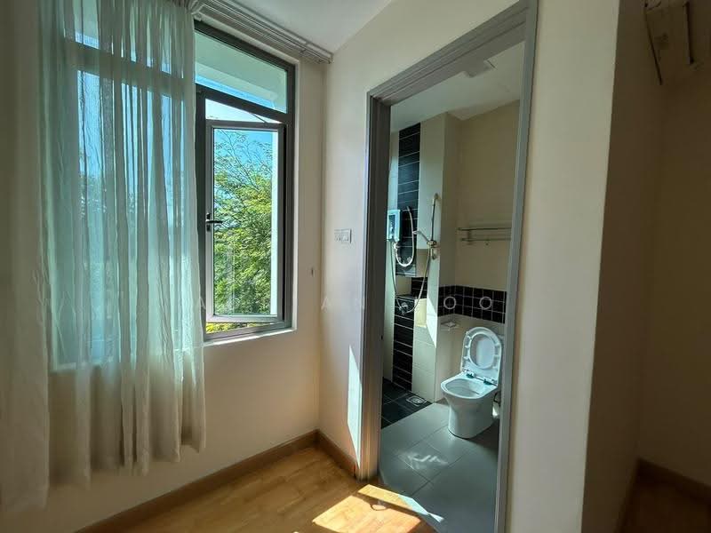 Rumah Teres 3-Tingkat untuk Dijual di D'Island (Puchong) - Adrian Loo - Bathroom - PropertyGuru.com.my