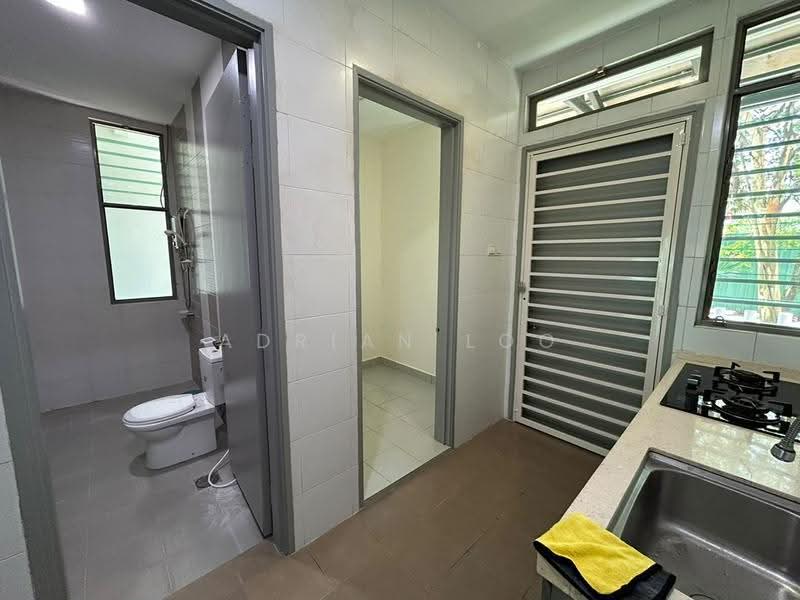 Rumah Teres 3-Tingkat untuk Dijual di D'Island (Puchong) - Adrian Loo - Bathroom - PropertyGuru.com.my