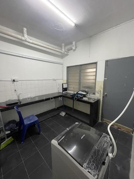 Rumah Teres 2-Tingkat untuk Disewa di Sea Park (Petaling Jaya) - Orion Chan - Kitchen - PropertyGuru.com.my