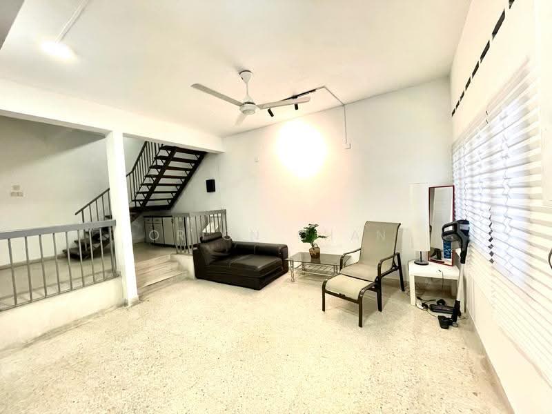 Rumah Teres 2-Tingkat untuk Disewa di Sea Park (Petaling Jaya) - Orion Chan - Living Room - PropertyGuru.com.my