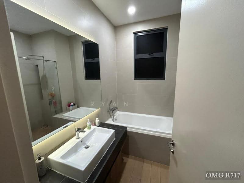 Semi-Detached House for Sale in Setia Alam (Selangor) - Ryan . - Bathroom - PropertyGuru.com.my