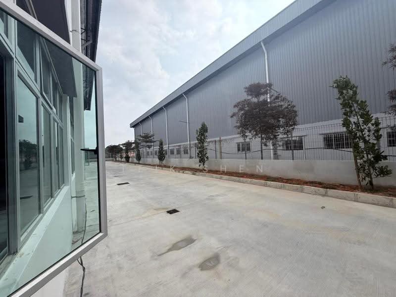 Factory for Sale in Taman Desa Cemerlang (Ulu Tiram) - Teik Shen - Exterior - PropertyGuru.com.my