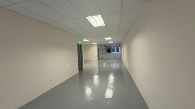 Kedai untuk Disewa di Bandar Puteri Puchong (Puchong) - Vincent Lee - Corridor - PropertyGuru.com.my